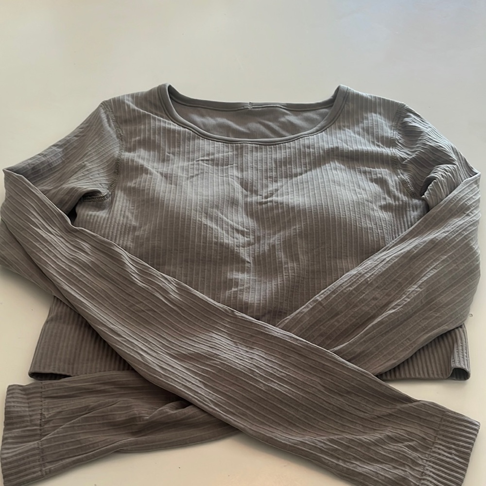 Lululemon ebb to street grey long sleeve shirt, built in bra, size 6